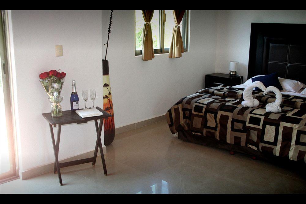 Villas Picalu Lodge 푸에르토 아벤투라스 외부 사진