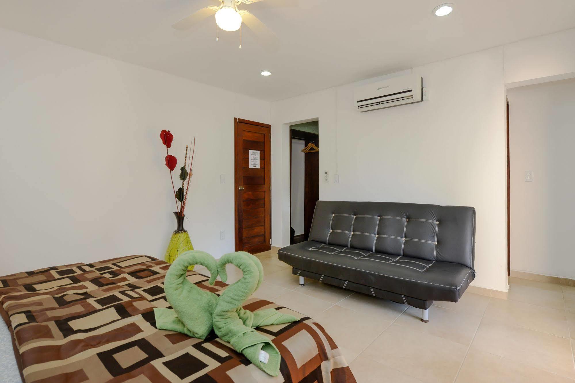 Villas Picalu Lodge 푸에르토 아벤투라스 외부 사진